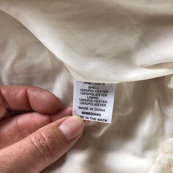 Love Tree Women's Juniors‎ Soft Faux Fur Cropped Hooded Coat Size M - Picture 4 of 6